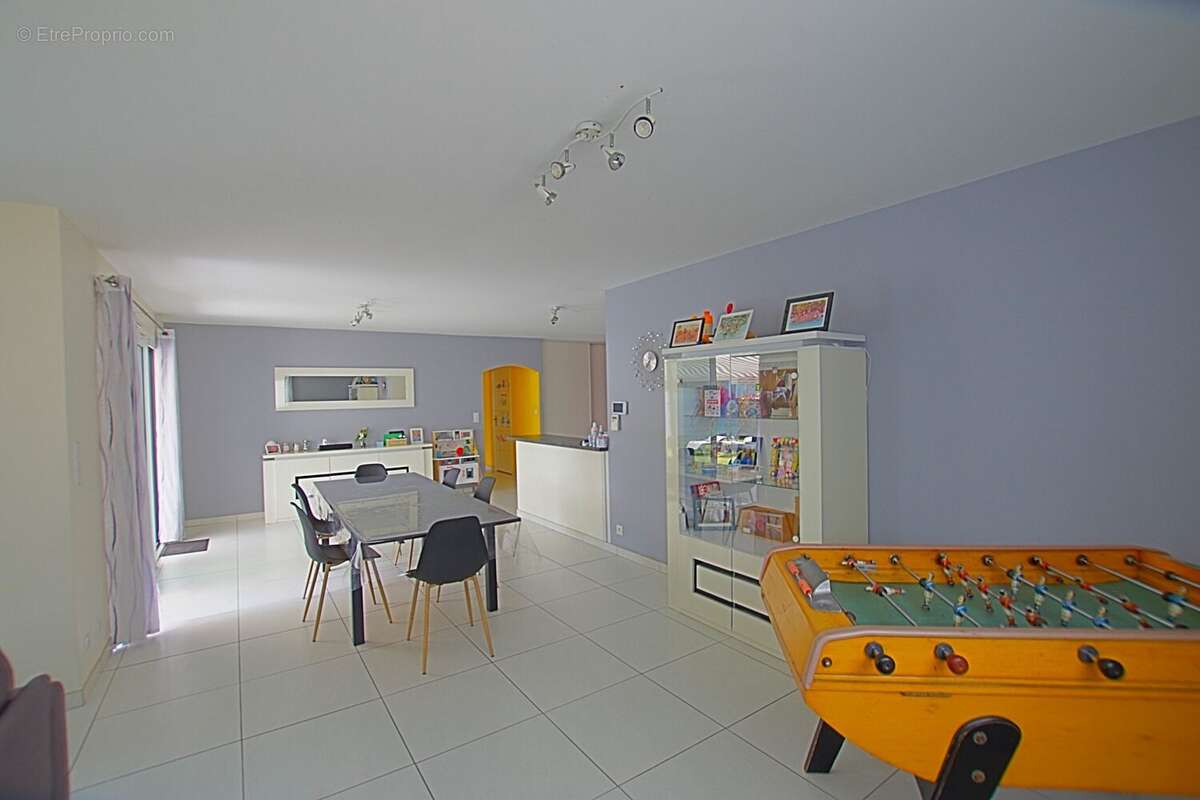 Maison 157 m² à Sainte-Foy  - photo 5