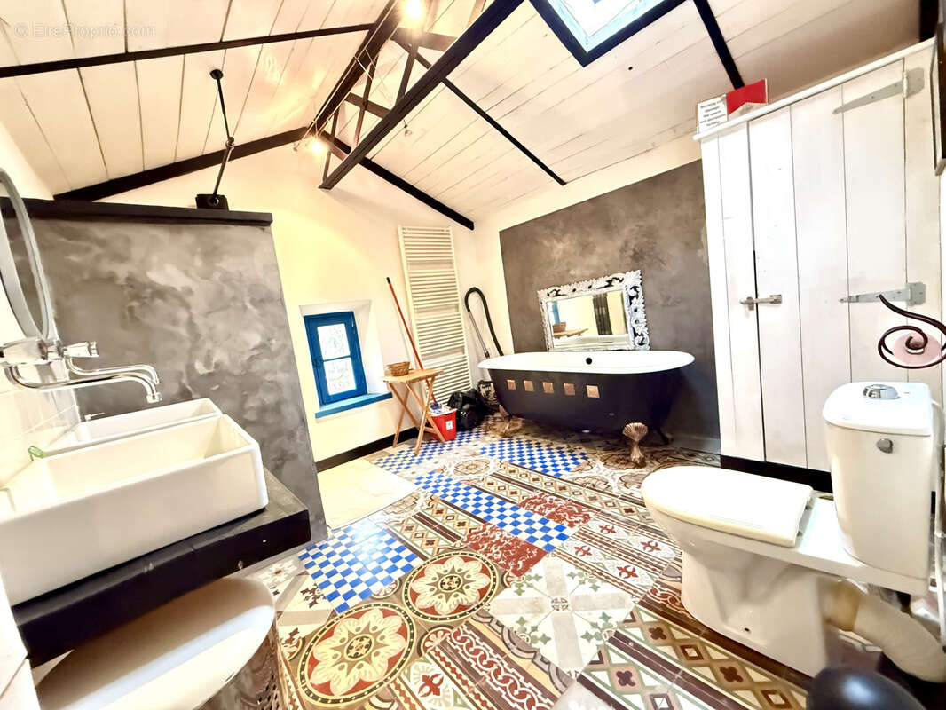 Maison à VILLENEUVE-LES-CORBIERES