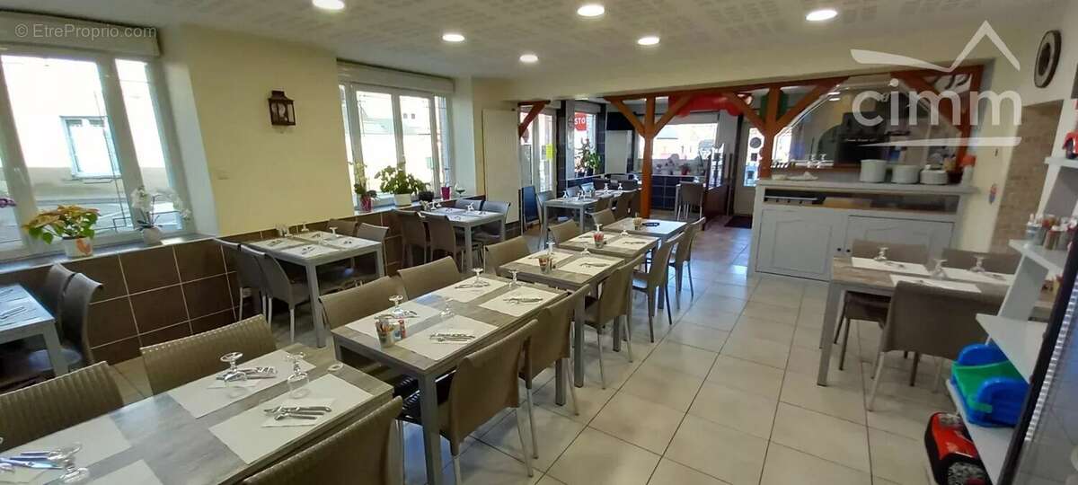 Commerce à HERBAULT