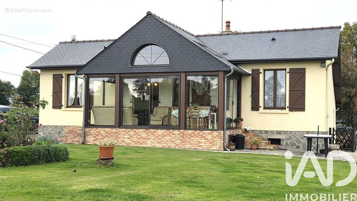 Photo 1 - Maison à SAINT-ELLIER-DU-MAINE