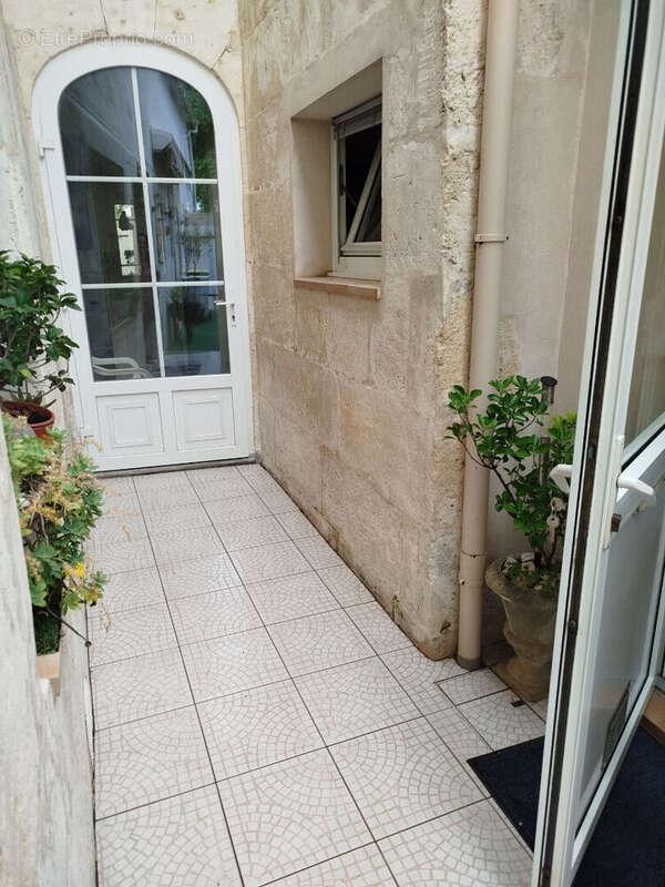 Maison à TONNAY-CHARENTE