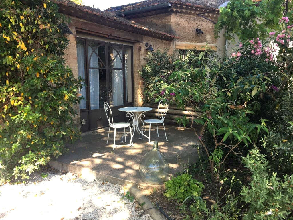 Maison à L'ISLE-SUR-LA-SORGUE