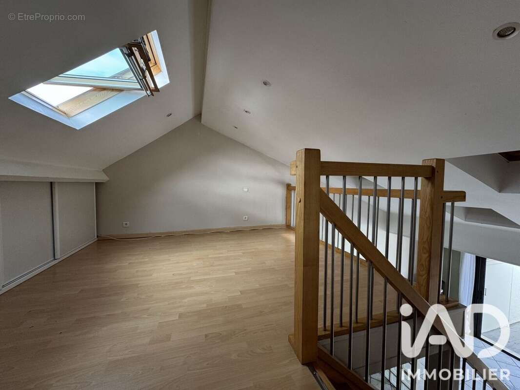 Maison 188 m² à Liverdy-En-Brie  - photo 8