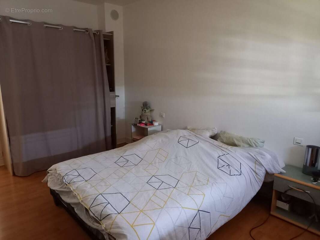 Troisième chambre offrant de nombreuses possibilités d'aménagement.