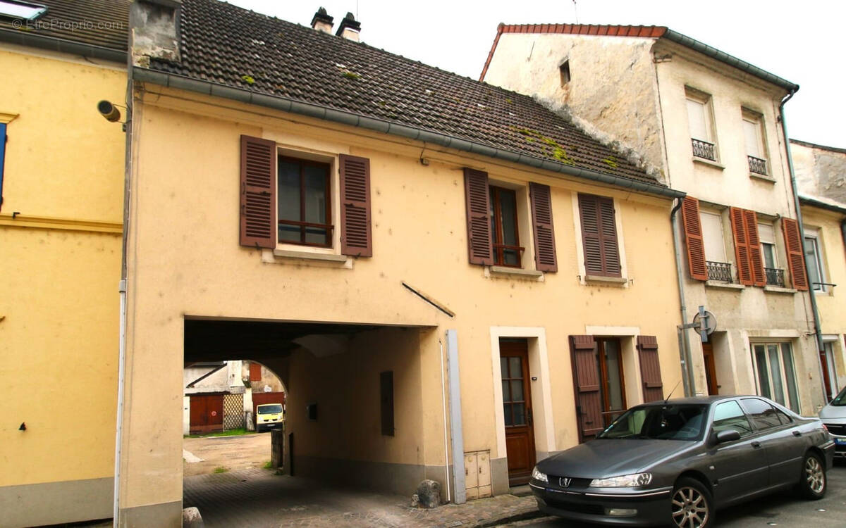 Maison à LA FERTE-SOUS-JOUARRE