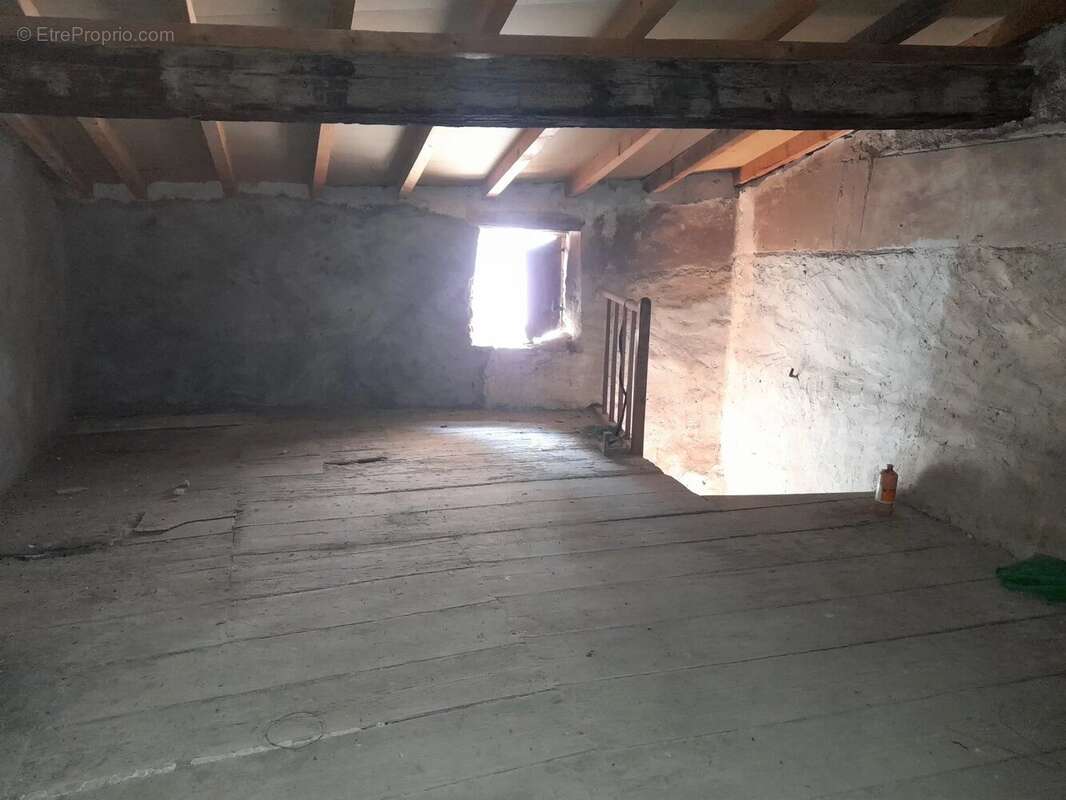 Maison à LAURE-MINERVOIS