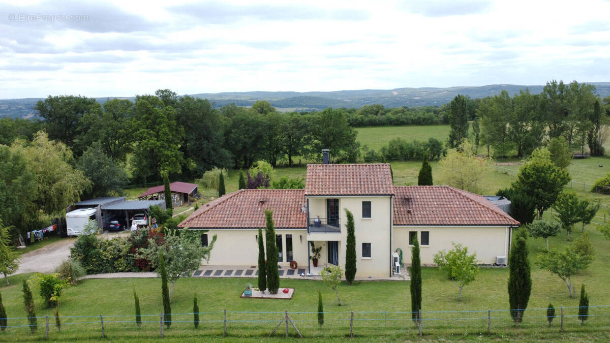 Maison à FIGEAC