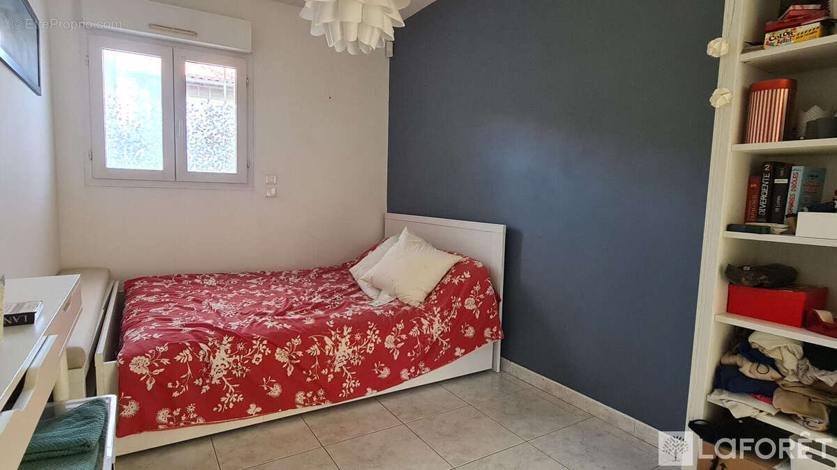 Frontignan, appartement T5, avec jardin et piscine - photo 11