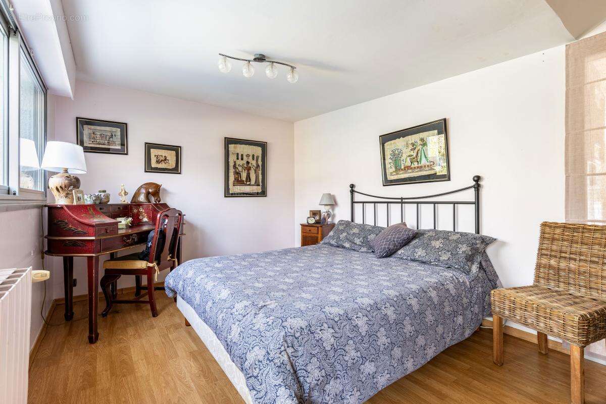 Maison à SAINT-SULPICE-ET-CAMEYRAC