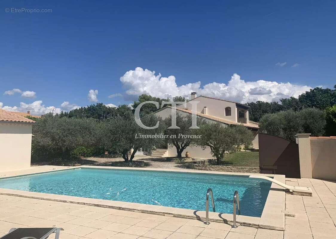 Maison à LE BARROUX