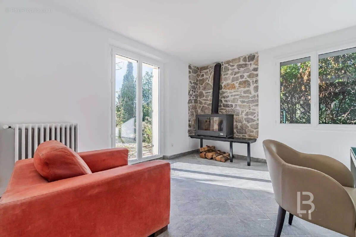Maison à MOUGINS