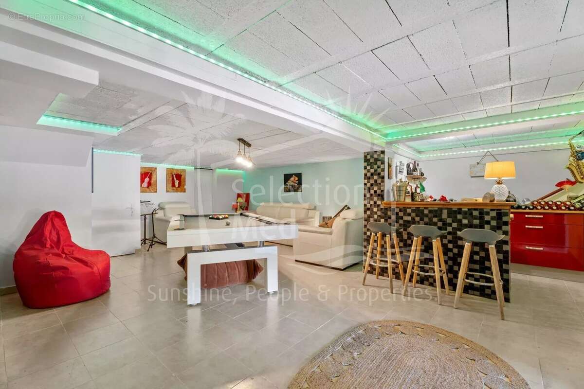 Maison à MOUANS-SARTOUX