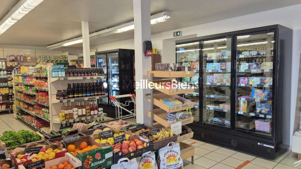 Commerce à LE BREUIL