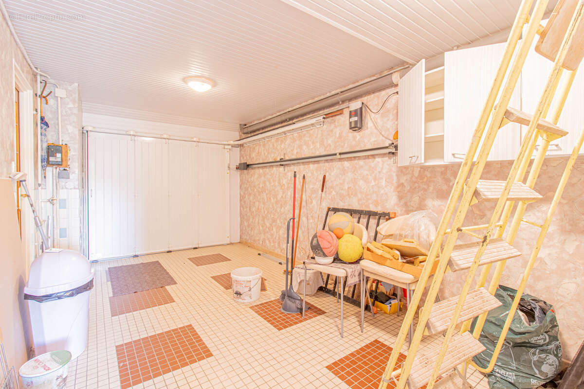 Maison à NOUZONVILLE