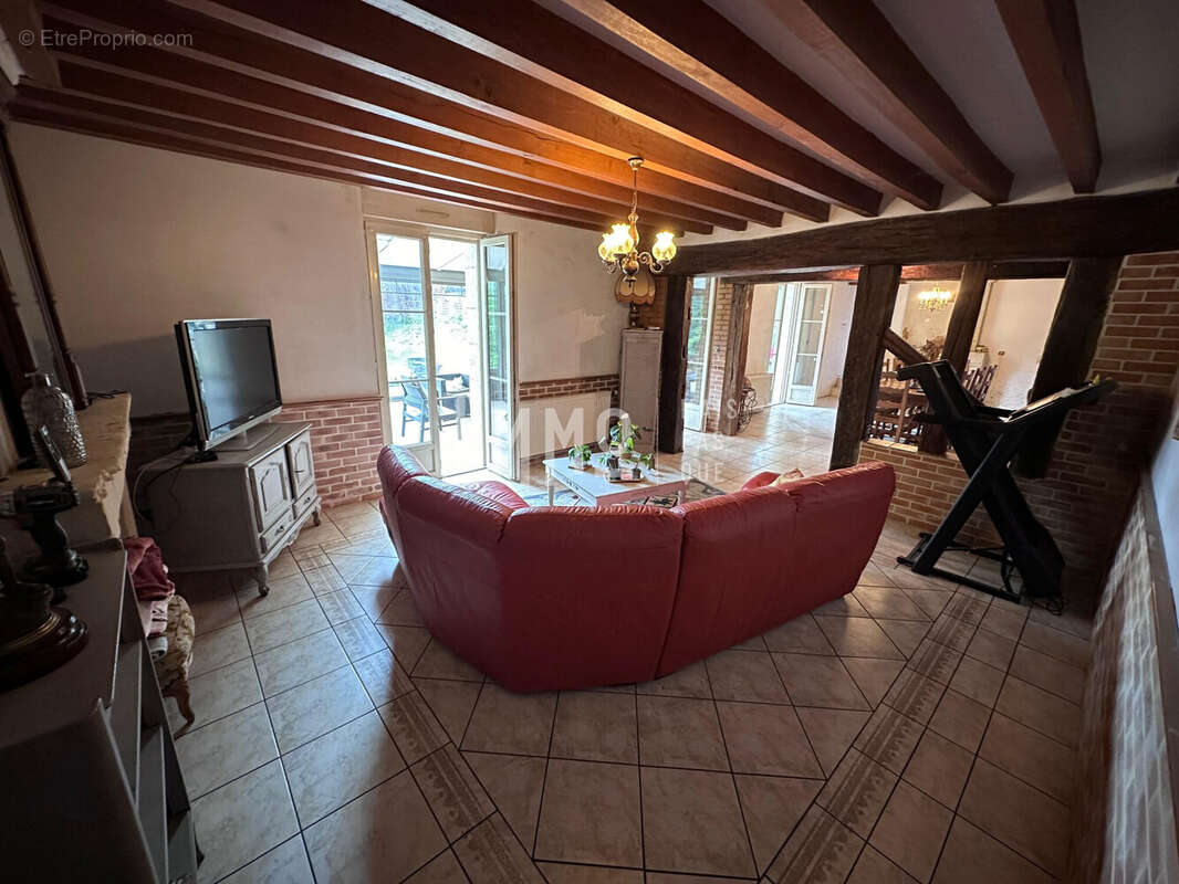 Maison à CHAHAIGNES