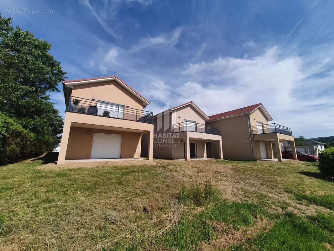 Appartement à LES ABRETS