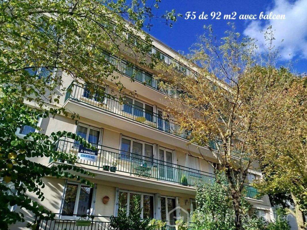 Appartement à LE PLESSIS-TREVISE