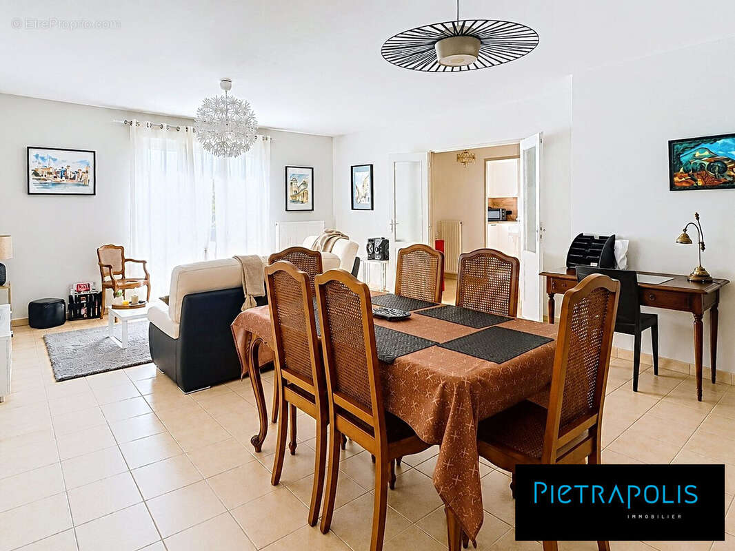 Maison 102 m² à Charnay-Les-Macon  - photo 3