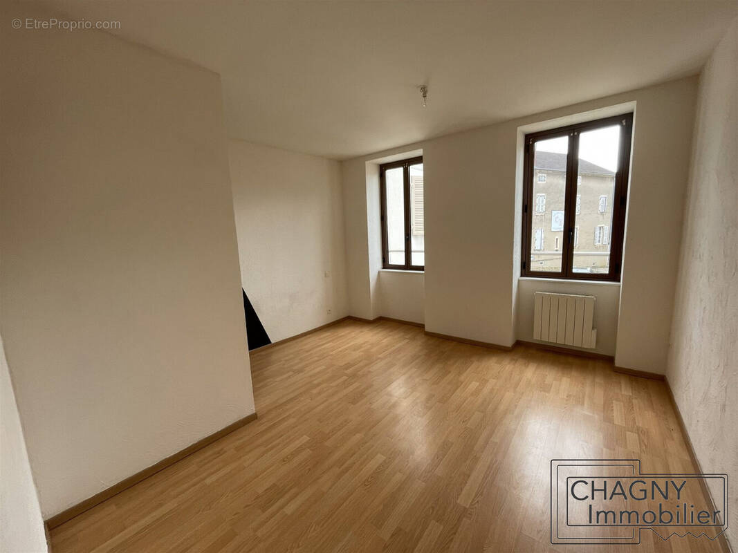 Appartement à SANTENAY