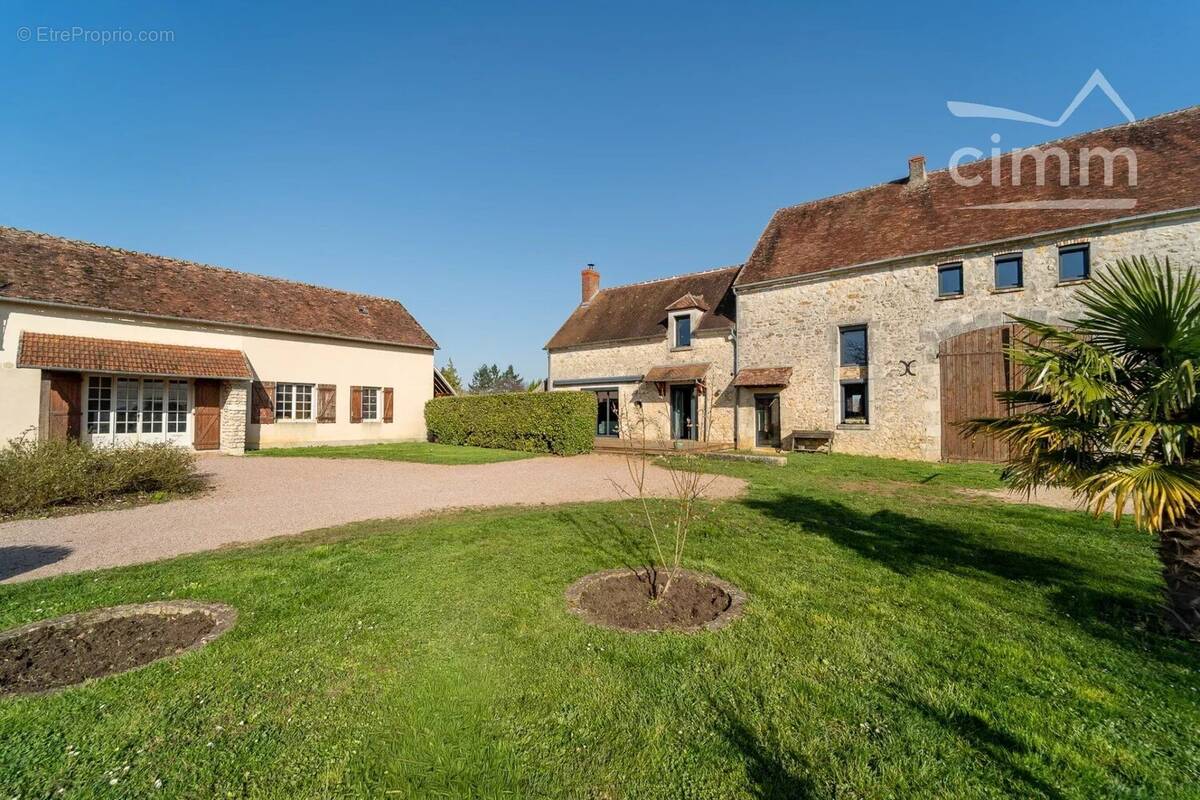 Maison à LA CHARITE-SUR-LOIRE