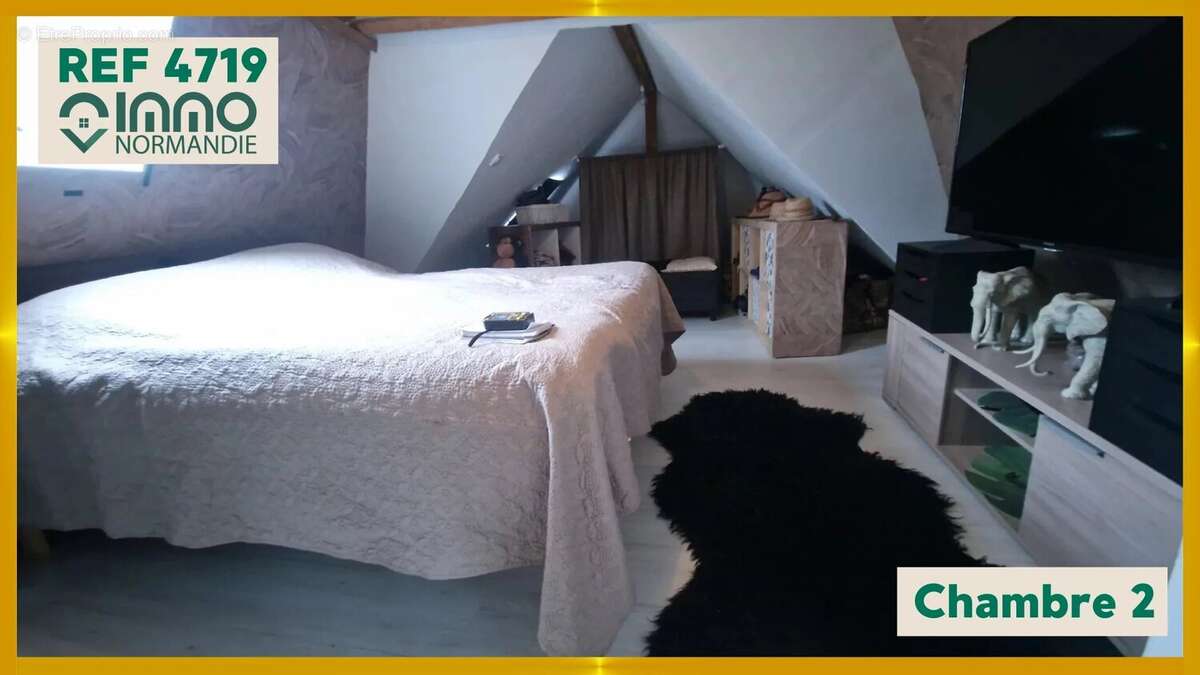 Maison à COURBEPINE