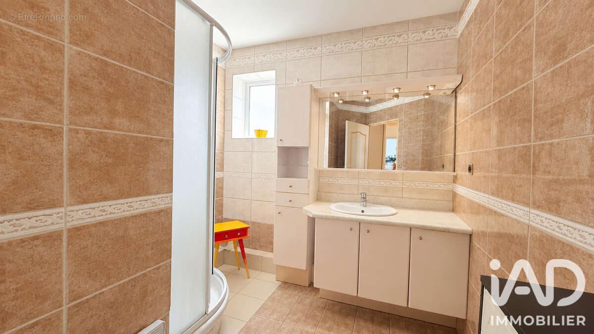 Appartement 83 m² à Limoges  - photo 7
