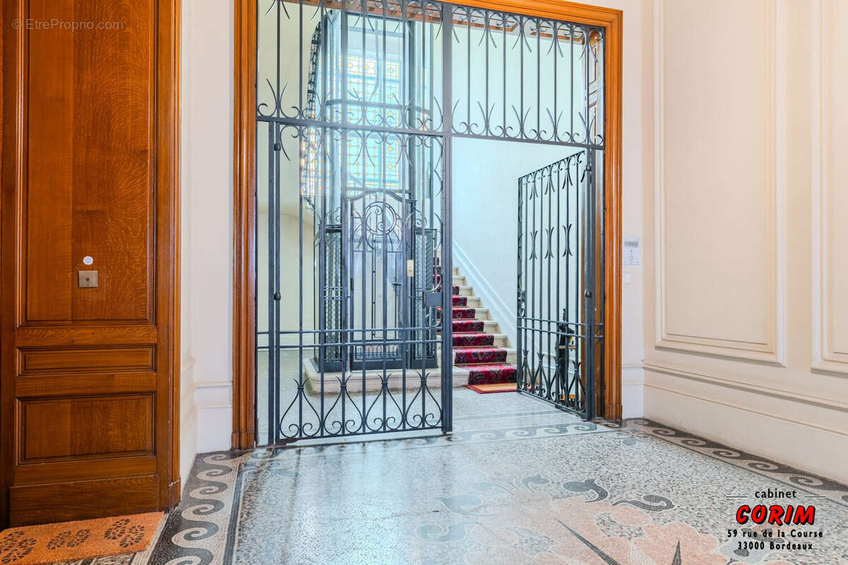 Appartement à BORDEAUX
