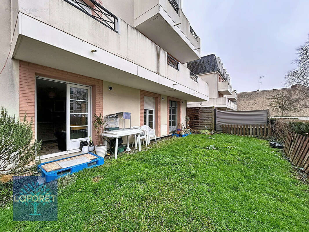 Appartement à CORBEIL-ESSONNES