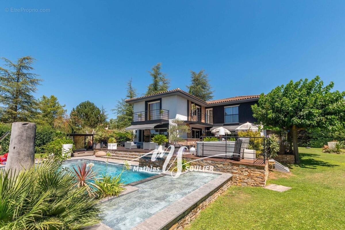 Photo 1 - Maison à AIX-EN-PROVENCE