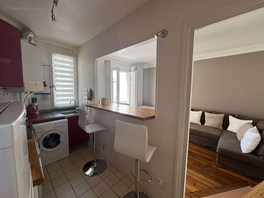 2 Pièces 36 m² - Rue des Bergers - 375.000 uros - photo 2