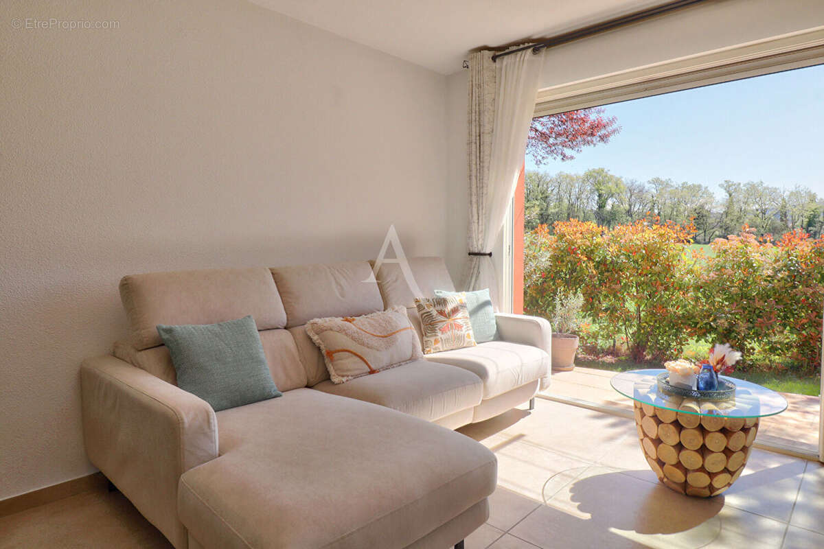 Maison à GREOUX-LES-BAINS