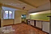 Appartement à LES MEES