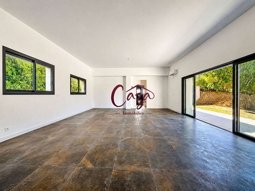 Maison neuve SALLEBOEUF Centre Bourg - photo 10