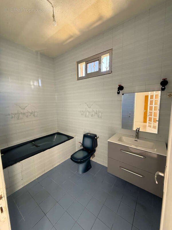 Photo 4 - Maison à SAINT-DENIS