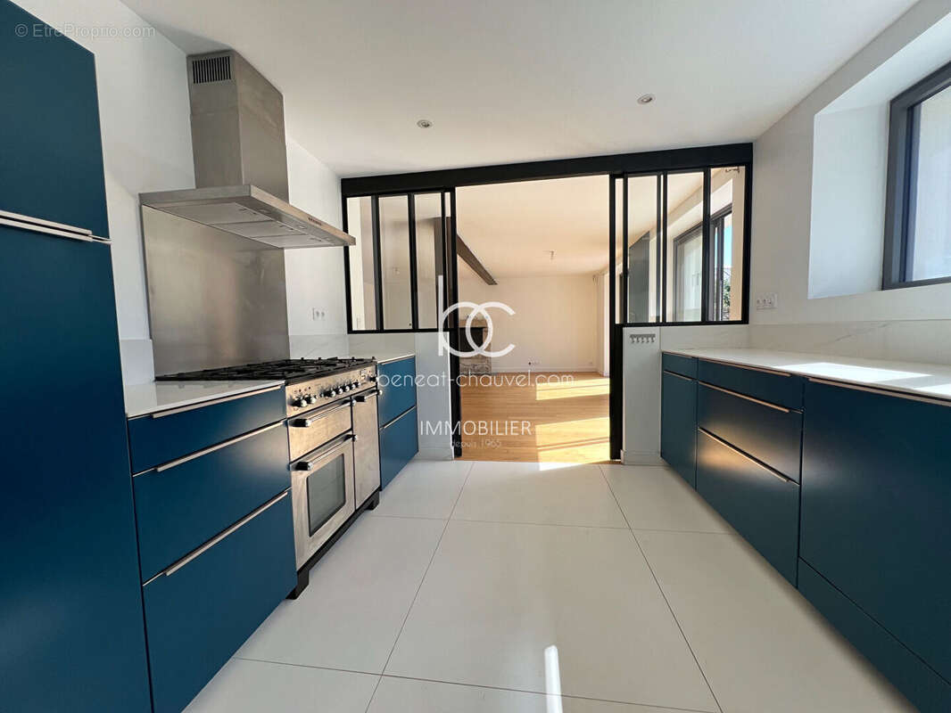 Vannes Ouest - Maison de ville rénovée - 5 pièces - 123 m² - photo 3