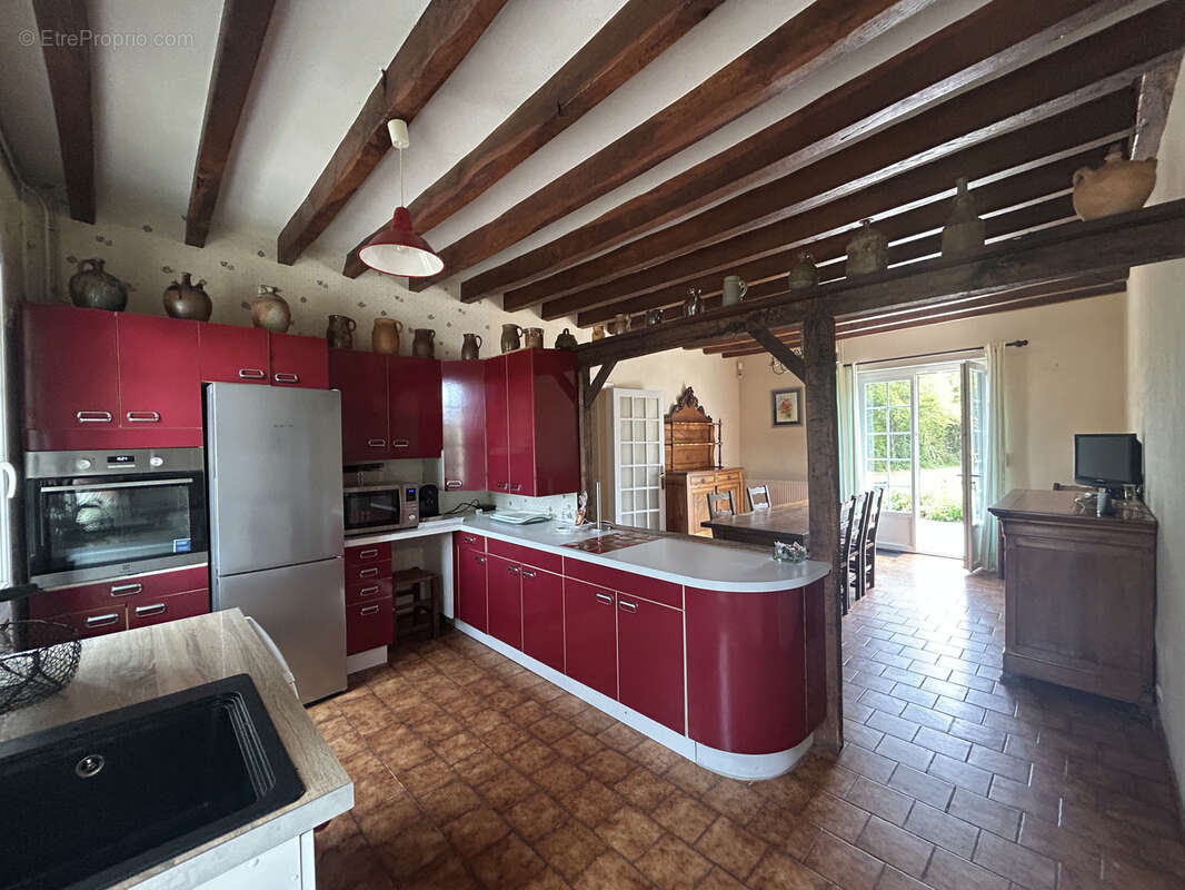 Propriété de 7473 m2 située au calme : maison avec dépendance et étang - photo 6