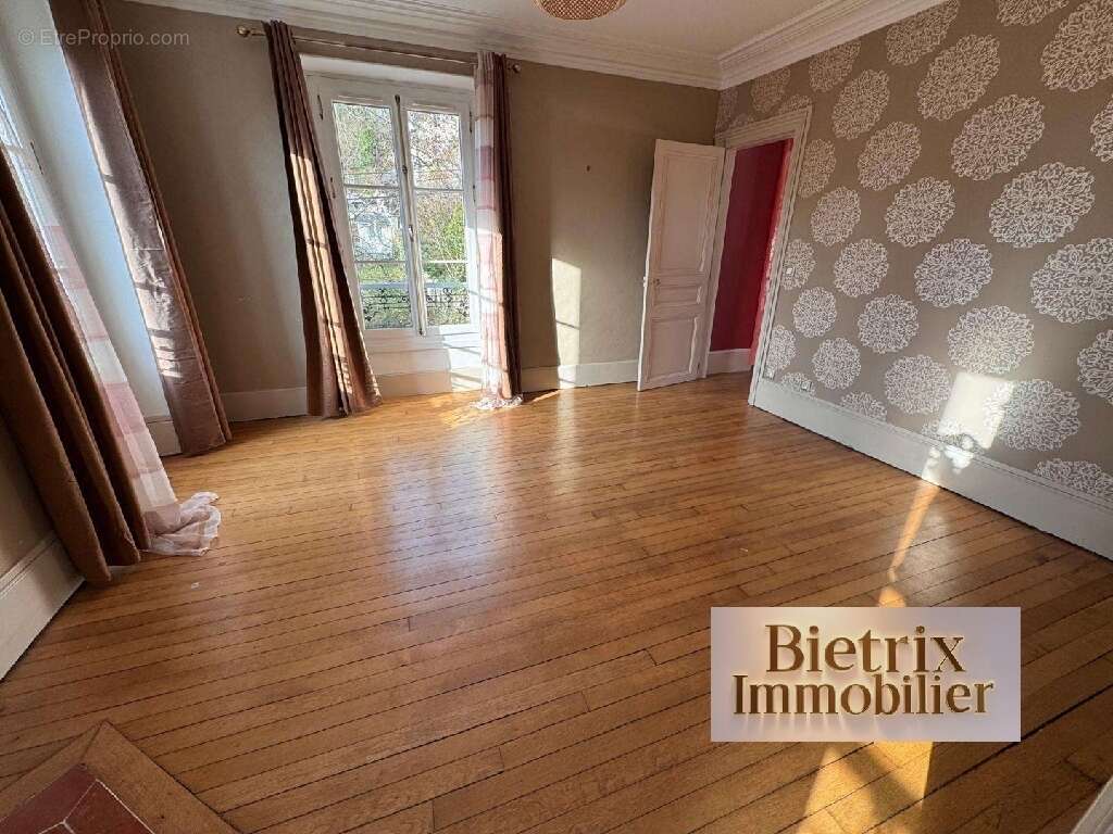 Maison à L'ISLE-ADAM