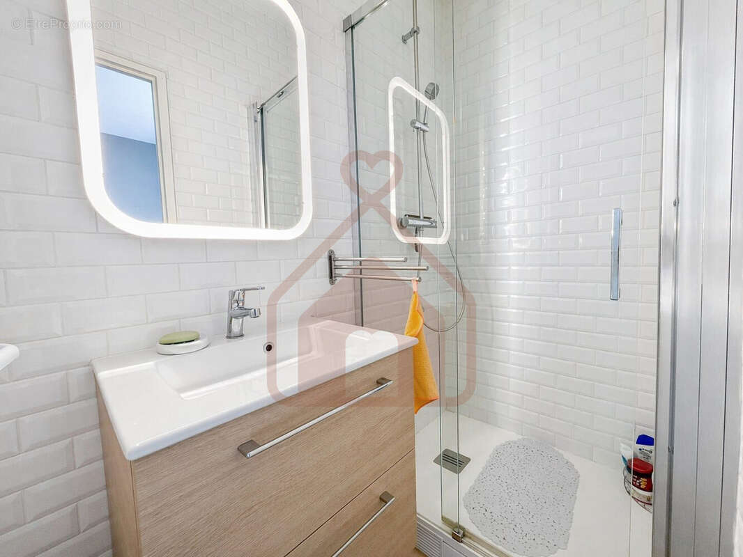 Appartement à LE KREMLIN-BICETRE