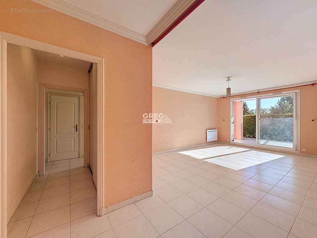 Appartement à VILLENEUVE-LOUBET