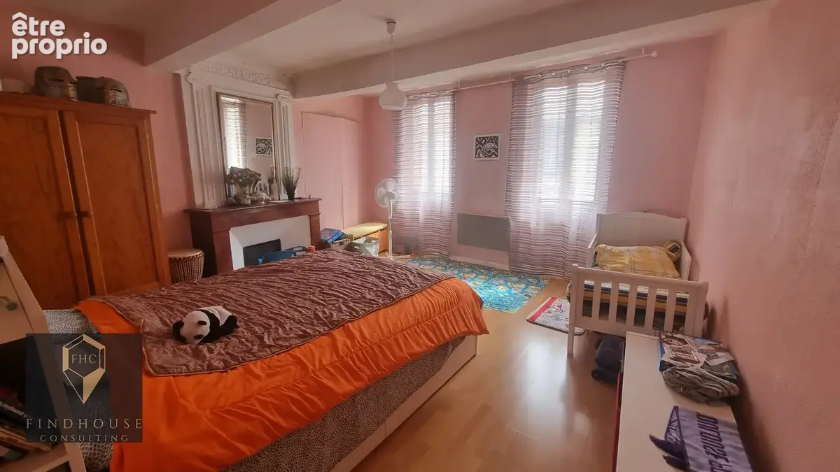 Maison T4 - Hyper centre - photo 8