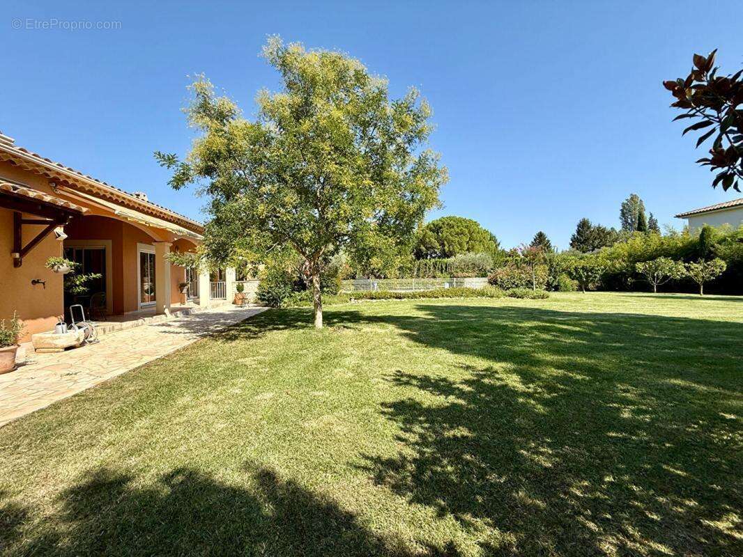 Maison  à vendre -  villa de plain -pied  avec piscine - photo 16