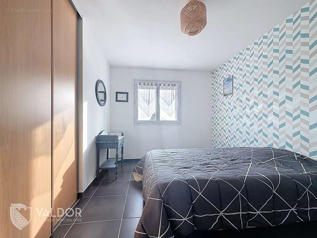 Maison à MONTMERLE-SUR-SAONE