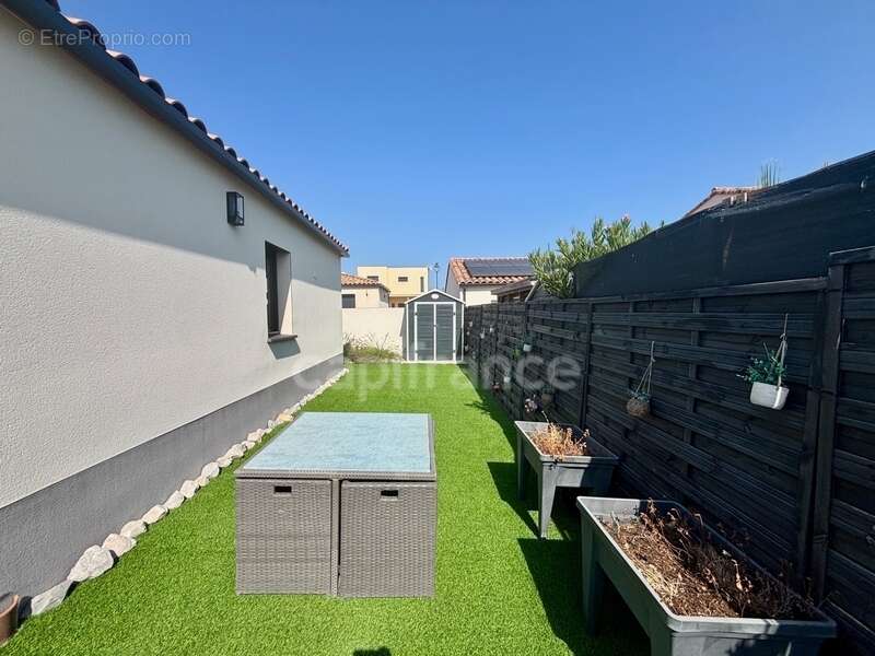 Pomérols (34), à vendre maison contemporaine de plain-pied p4 , surface totale 120 m2, terrain 370 m2, garage, secteur calme - photo 2