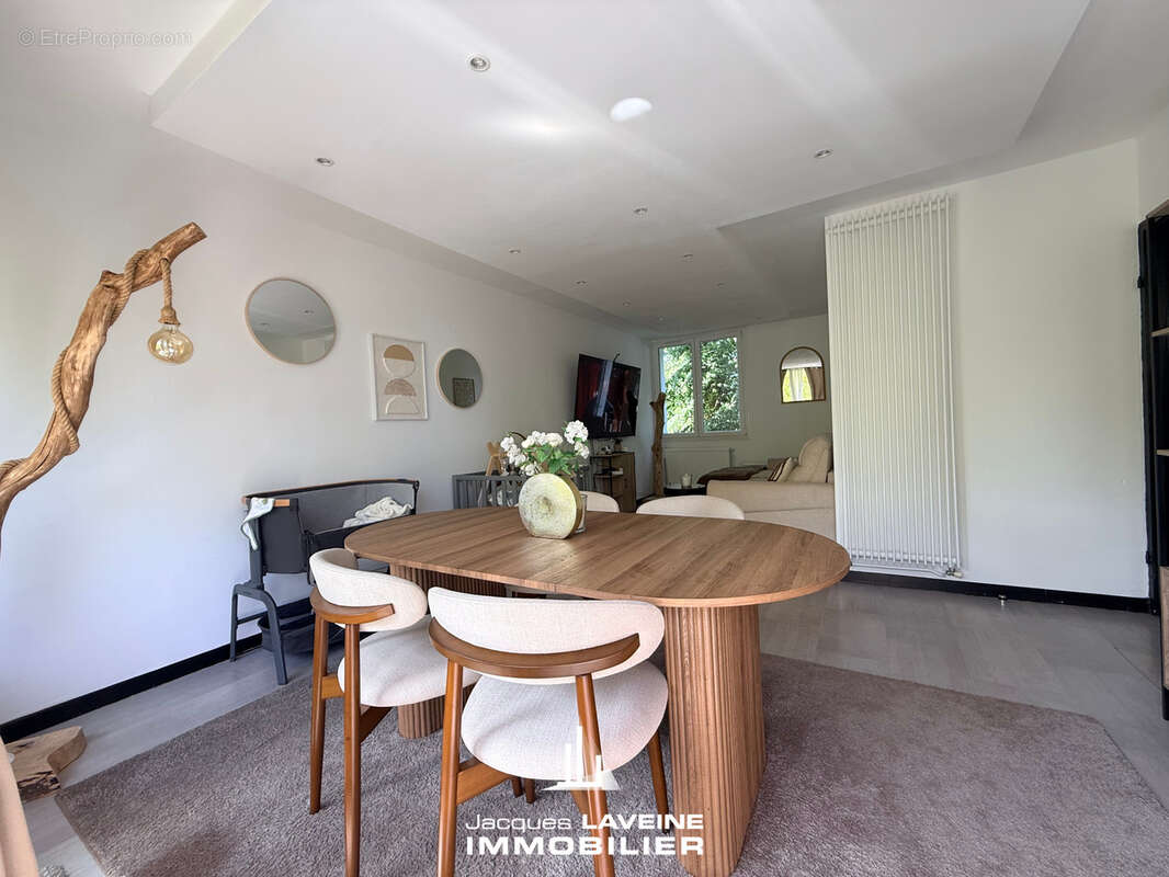 Appartement à LONGEVILLE-LES-METZ