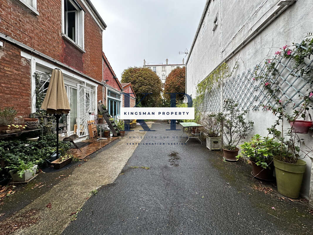 Commerce à MONTREUIL