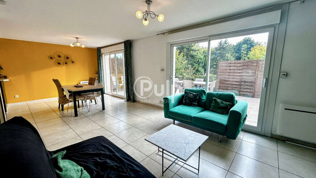 Maison à COURRIERES