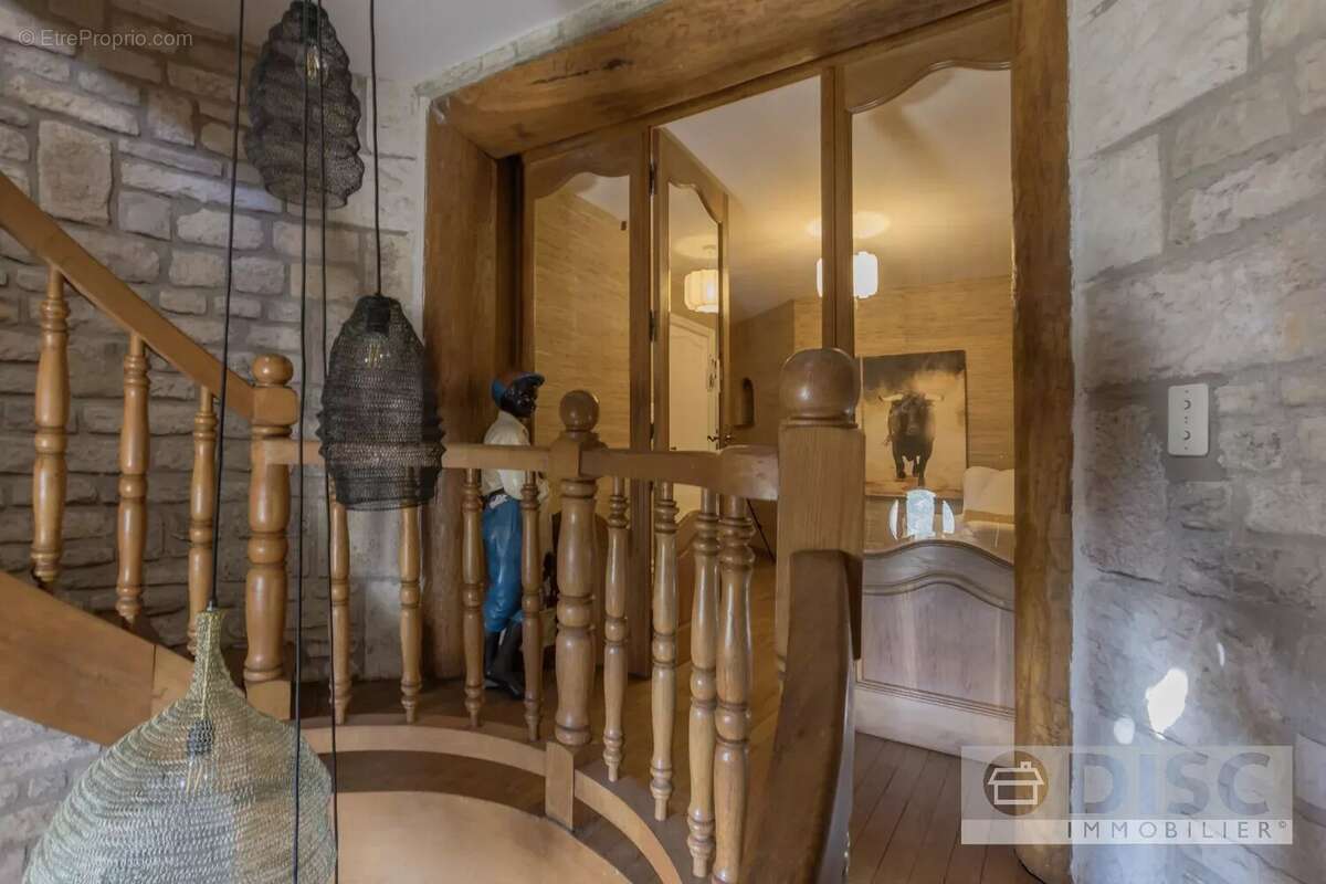 Magnifique propriété avec vues à 360° à 3 minutes du centre-ville de Caussade. - photo 23