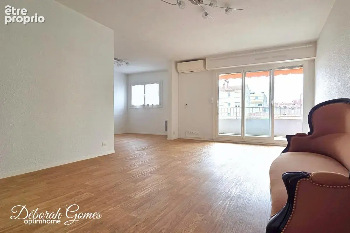 RARE Pau centre ville – 4 chambres, double salon, garage et parking - photo 2