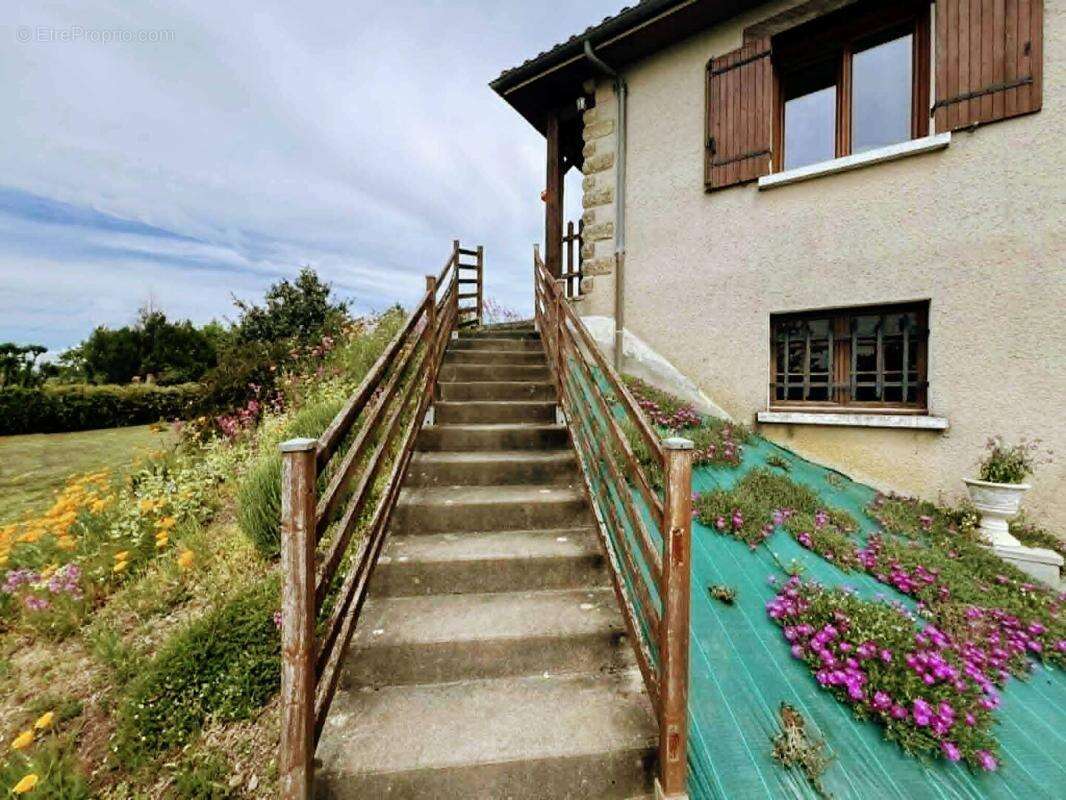 Maison Nanthiat 8 pièce(s) - photo 15