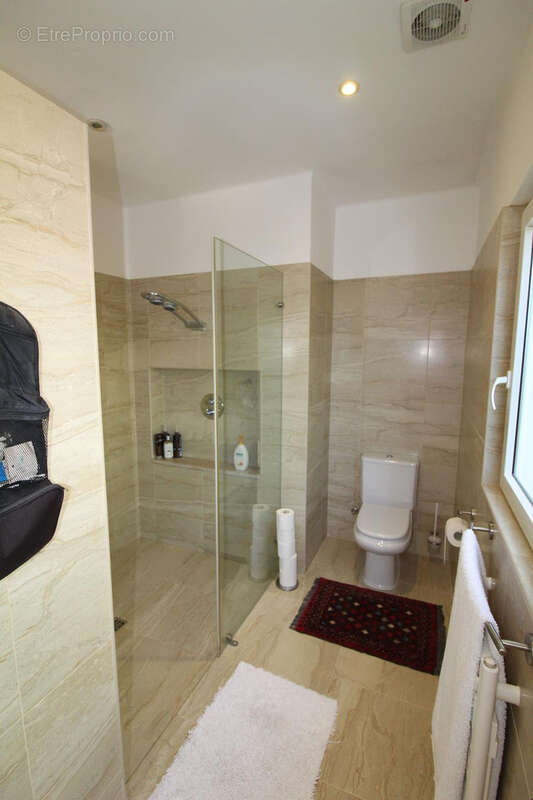 Maison à LES HERBIERS